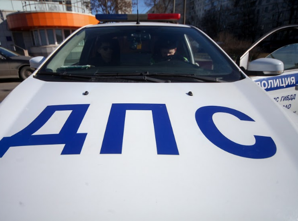 Водитель внедорожника наехал на мужчину в Измайловском проезде